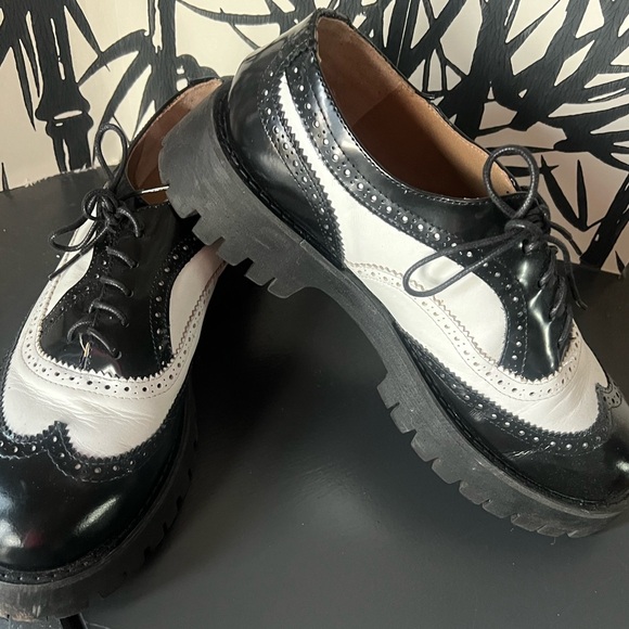 Steve Madden Winter 2023 - worn once! Size 10. - Picture 1 of 4